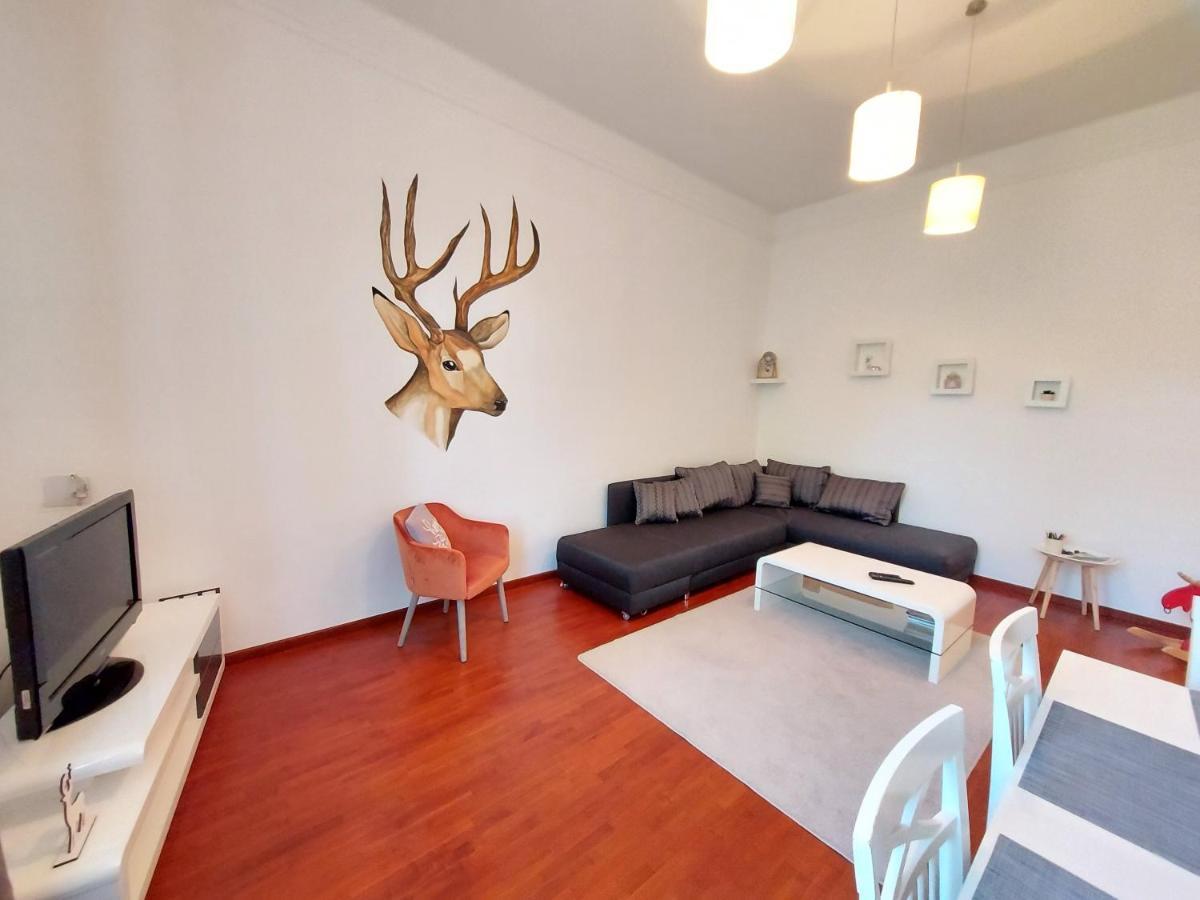 Deák Apartman Sopron Esterno foto
