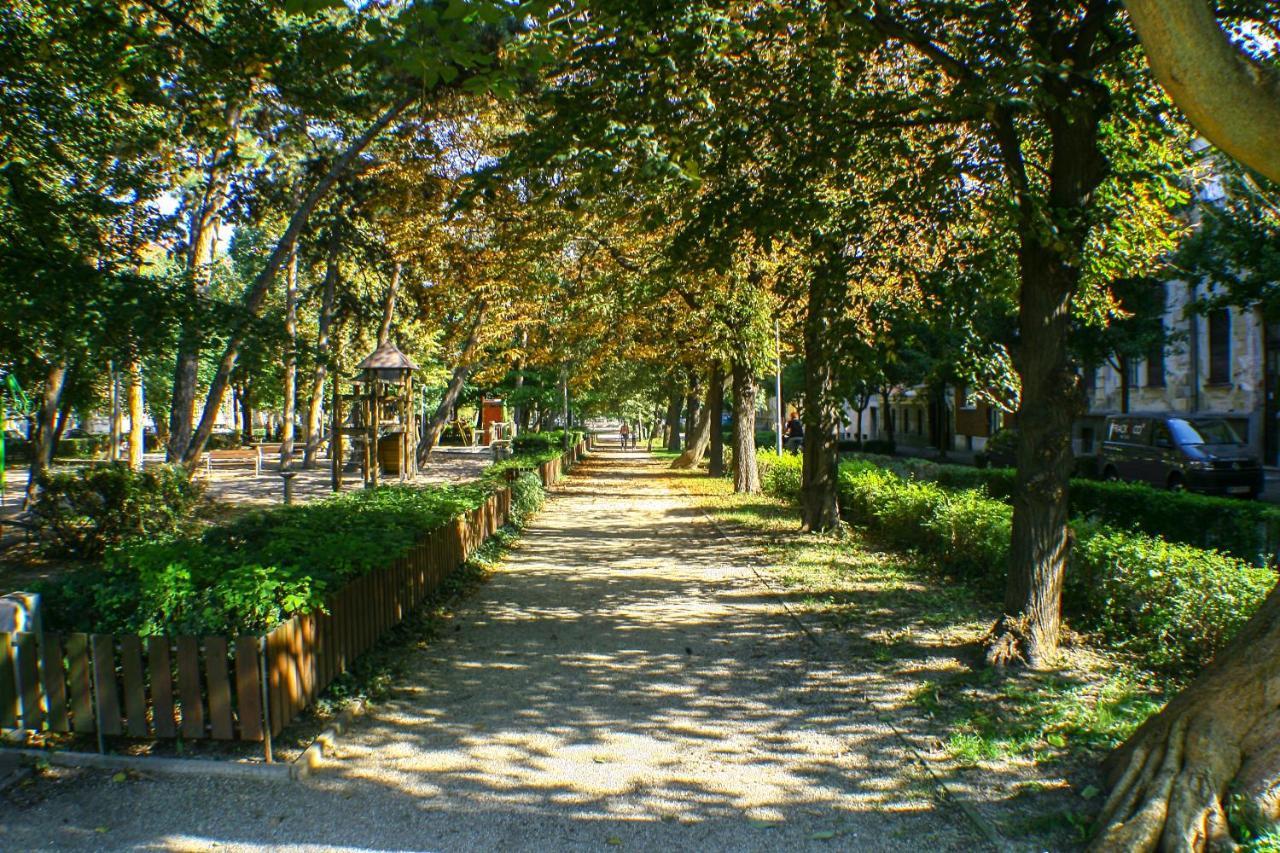 Deák Apartman Sopron Esterno foto
